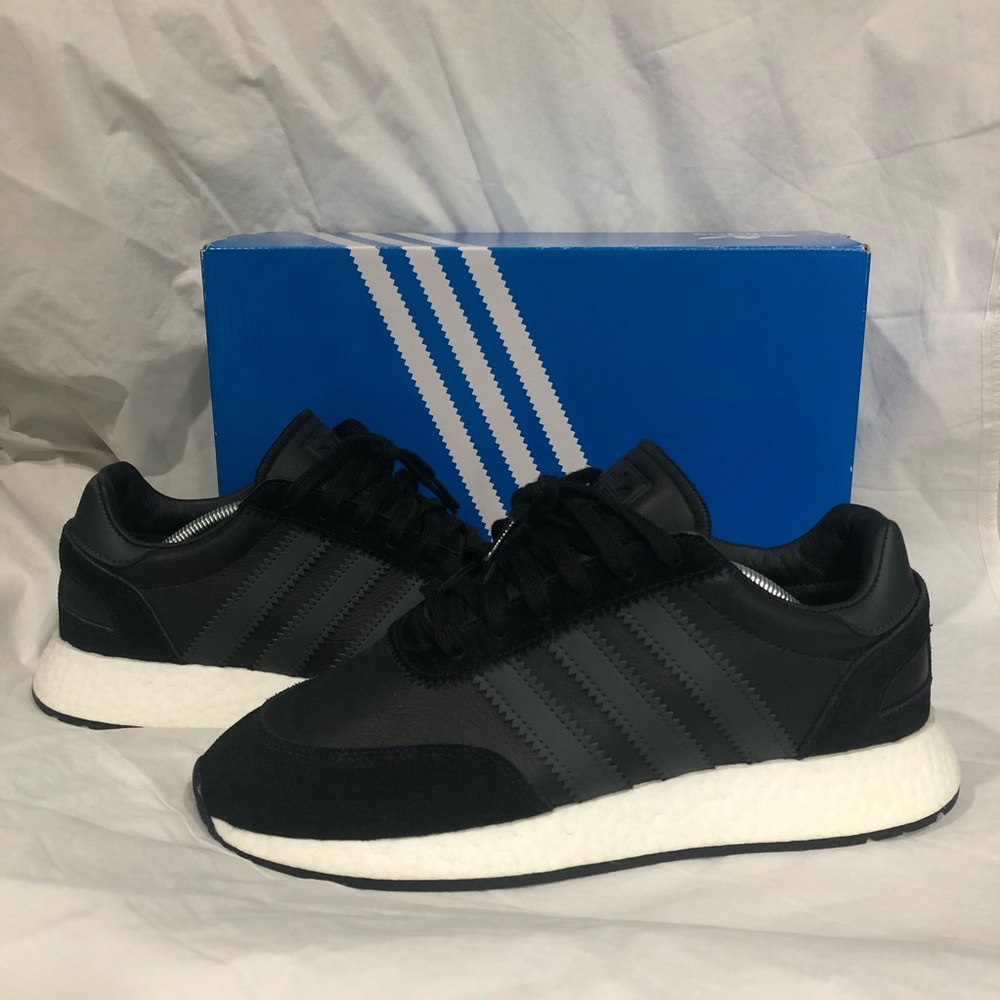 NEW ADIDAS BOOST I-5923 BLACK/WHITE